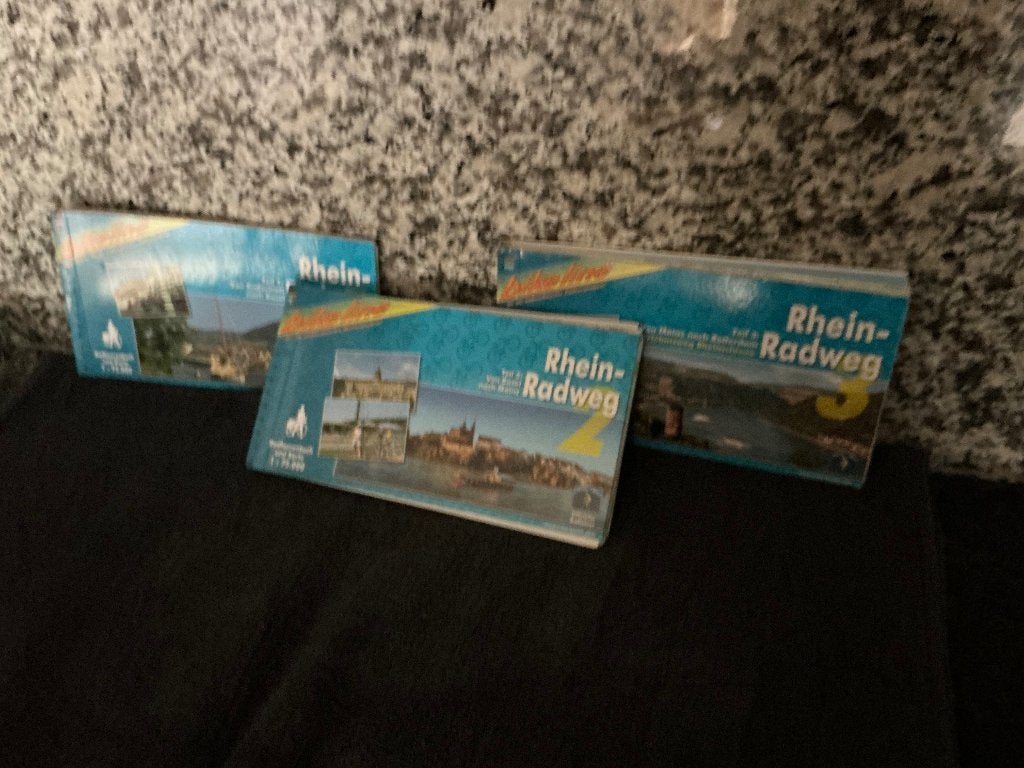 Reisboeken fietsen, Overige merken, Fiets- of Wandelgids, Europa, Ophalen of Verzenden