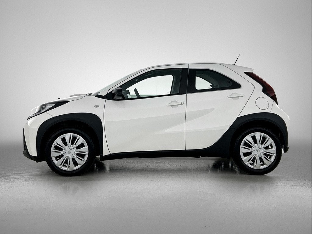 Toyota Aygo X 1.0 VVT-i S-CVT Play | Automaat | Carplay | Ai, 12 maanden, Stof, Gebruikt, 4 stoelen