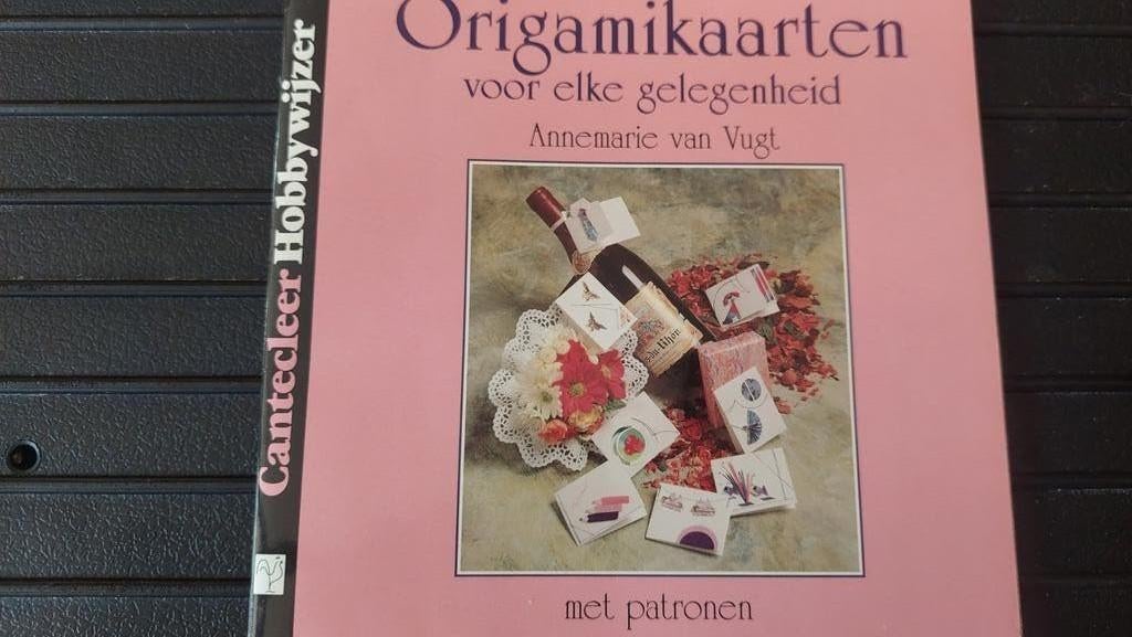 Origamikaarten voor elke gelegenheid, Hobby en Vrije tijd, Gebruikt, Ophalen of Verzenden, Papier of Karton, Knutselboek