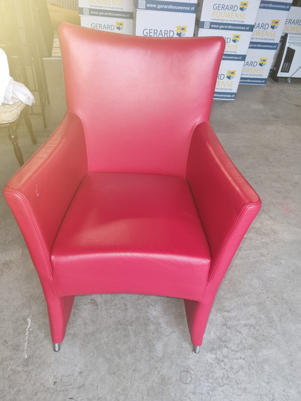 2 stoelen fauteuils eetkamerstoelen, leer, rood, Huis en Inrichting, Ophalen, Minder dan 75 cm, Leer, Zo goed als nieuw