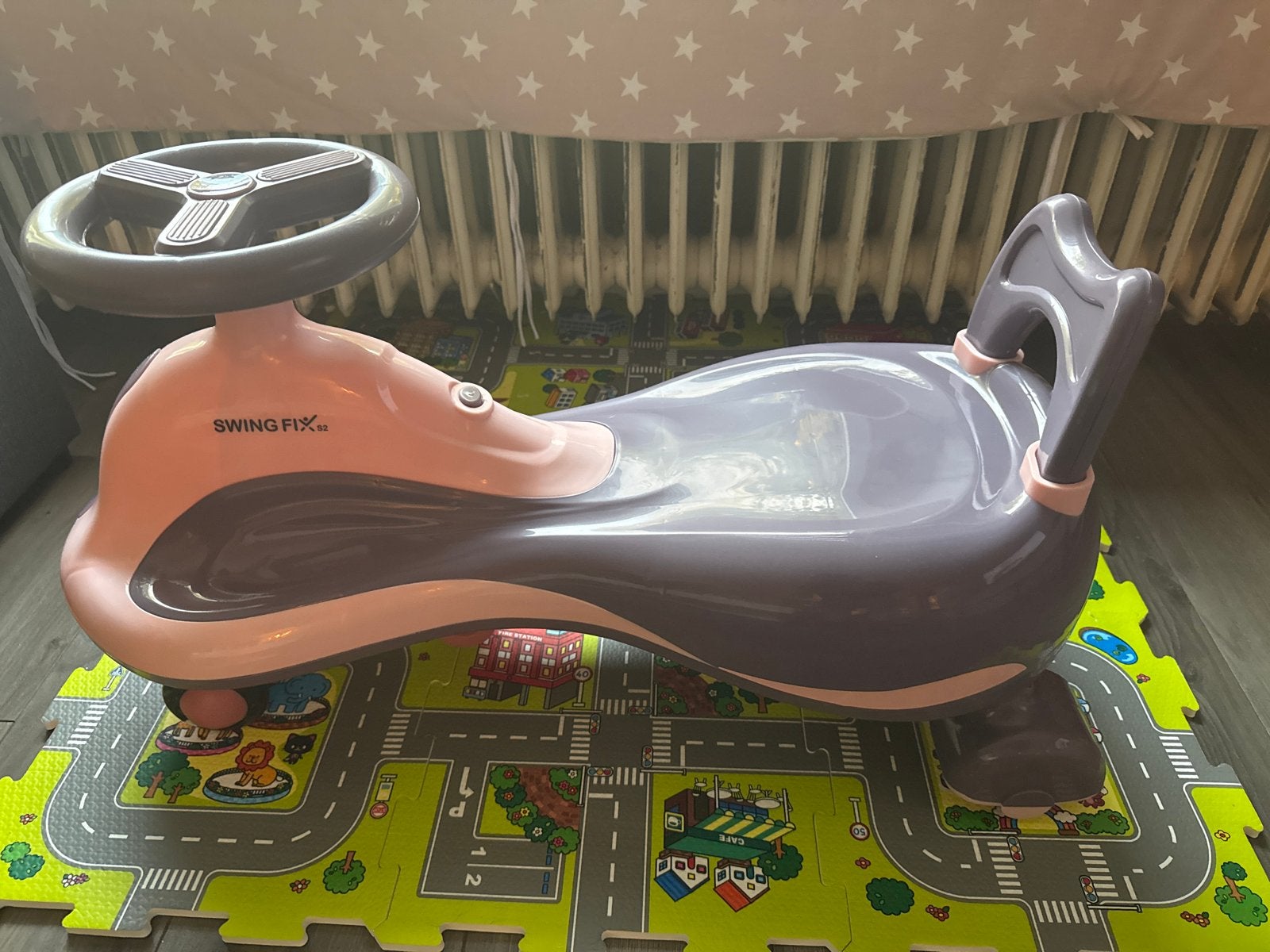 Swing Fix Loopauto met Duwstang en LED-verlichting, Ophalen of Verzenden, Zo goed als nieuw, Loopvoertuig