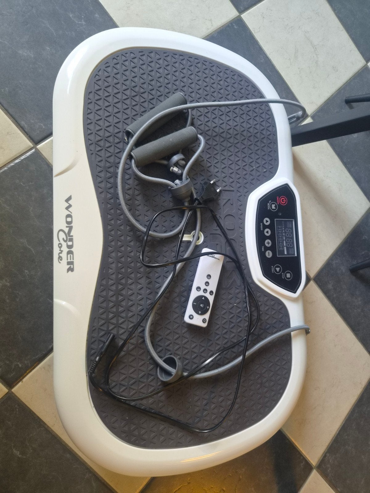 Wonder Core Rock N Fit Small Trilplaat met trainingsstoel, Ophalen of Verzenden, Zo goed als nieuw, Benen, Overige typen