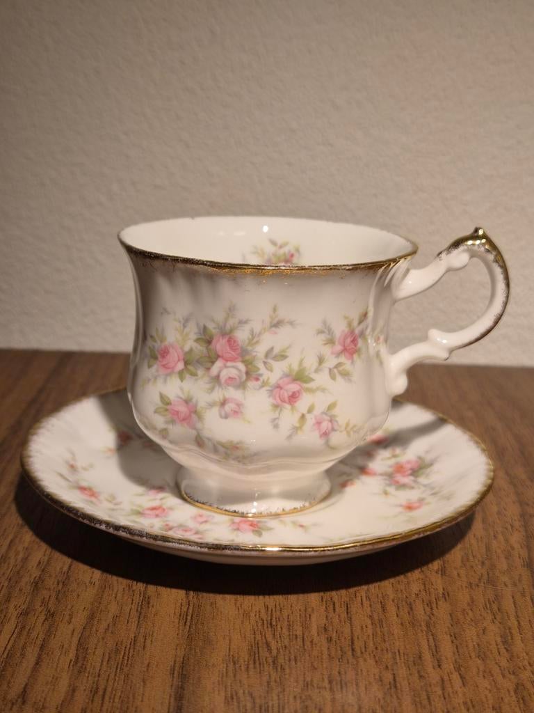 Paragon Victoriana Rose Kop en Schotel - Vintage Porselein, Ophalen of Verzenden