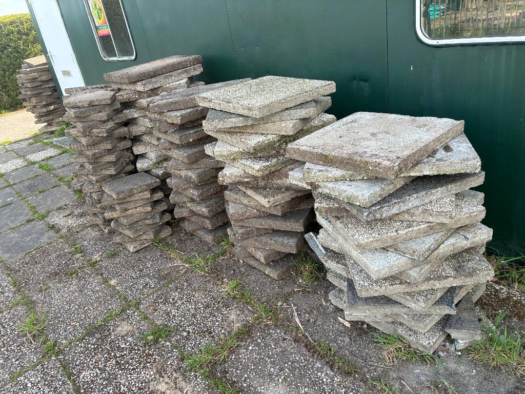Gratis op te halen tegels in Haastrecht ca 240, 3 formaten, Tuin en Terras, Tegels en Klinkers, Ophalen, Gebruikt, 10 m² of meer