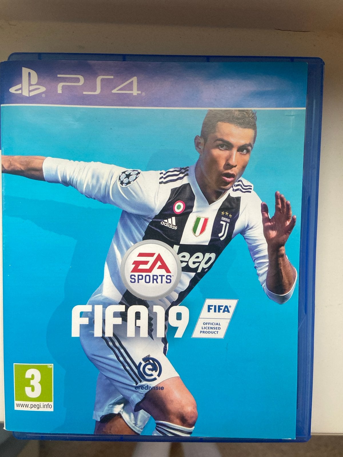 FIFA 19 PS4 - Cristiano Ronaldo cover - Hoesje los, Gebruikt, 1 speler, Eén computer, Ophalen of Verzenden
