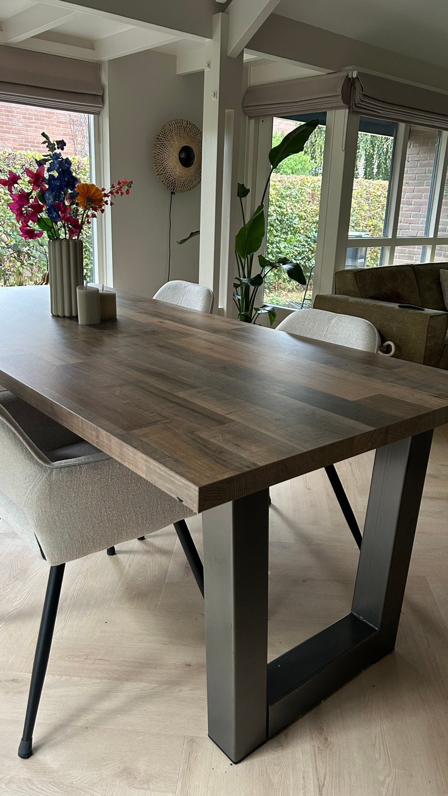 Eettafel - Industrieel - Met kleine beschadiging, Huis en Inrichting, Tafels | Eettafels, Ophalen, Overige materialen, Gebruikt