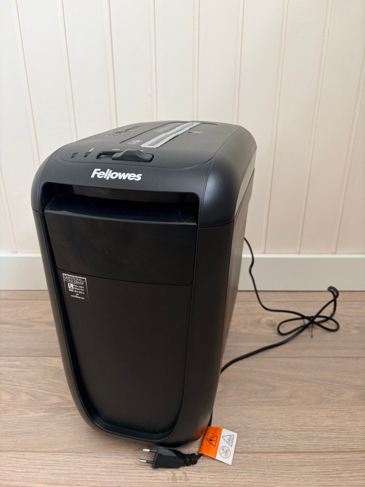 Fellowes Powershred 60Cs Papierversnipperaar ZGAN, Ophalen of Verzenden, Zo goed als nieuw
