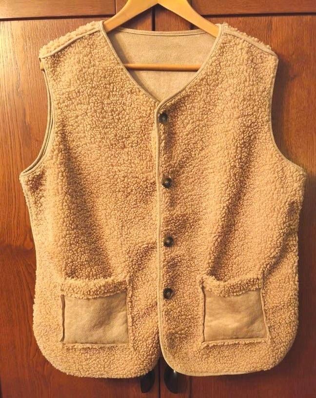Camel kleurig Teddy vest XXL
Van oksel tot oksel 61 cm, Ophalen of Verzenden, Nieuw, Maat 46/48 (XL) of groter, Bruin