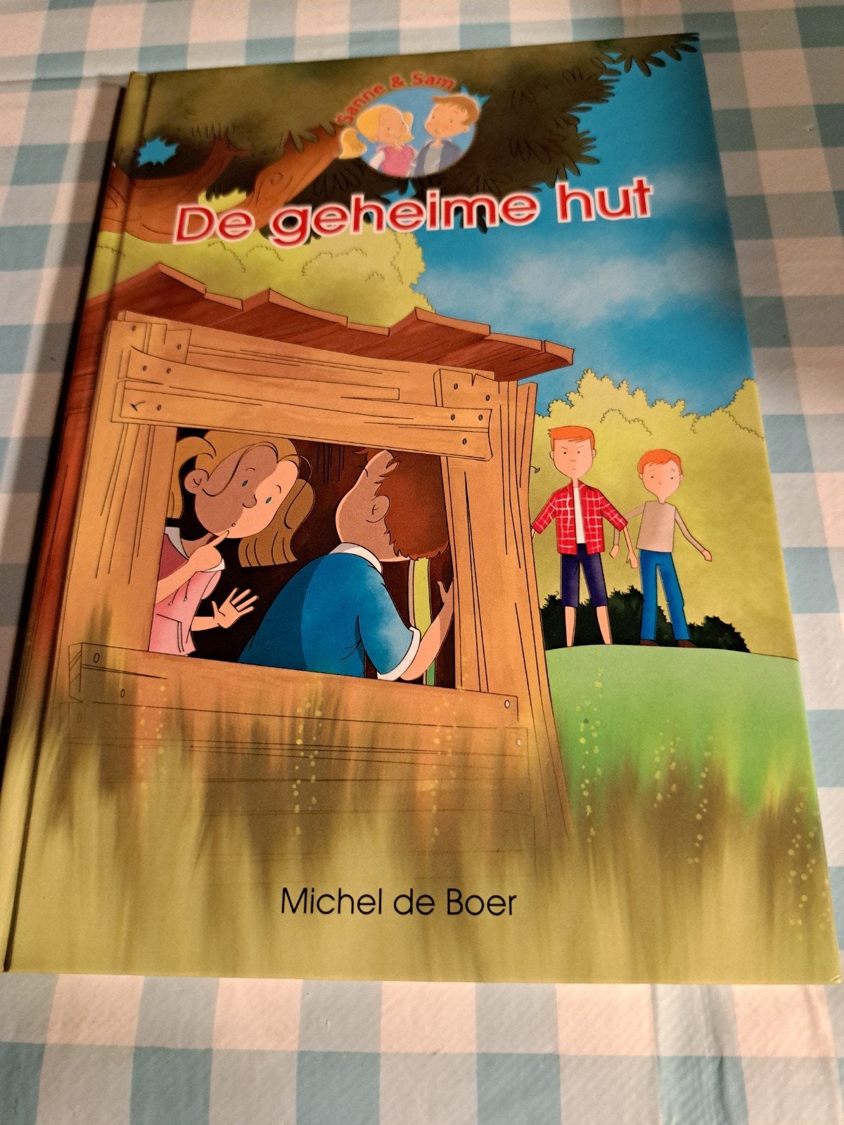 K: De geheime hut - Avontuurlijk kinderboek, Ophalen of Verzenden, Zo goed als nieuw, Michel de Boer, Fictie algemeen