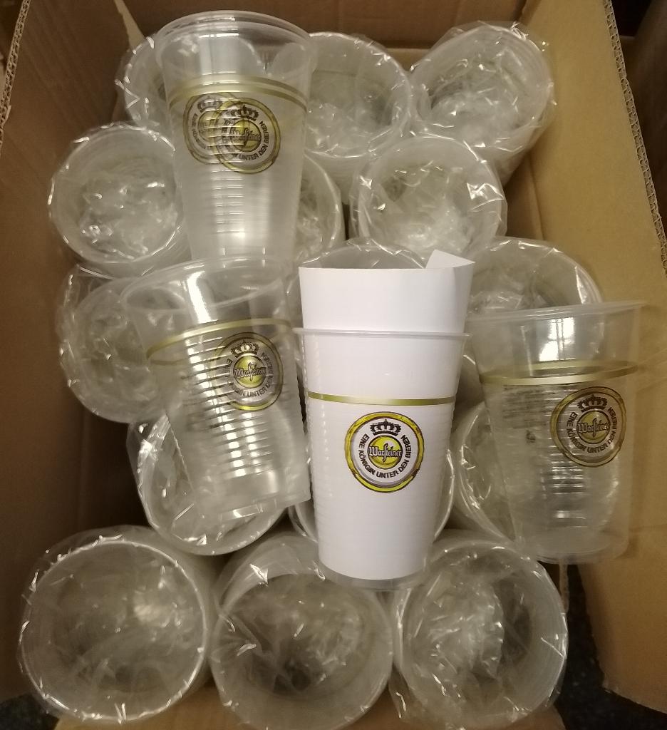 Warsteiner bierbekers 0,4L (per rol 80 stuks), Ophalen of Verzenden, Nieuw, Glas of Glazen, Overige merken