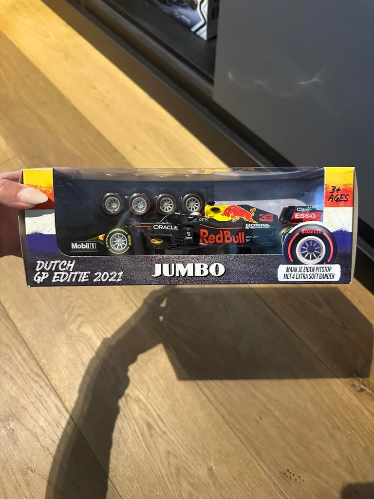 Max verstappen auto RB168, Hobby en Vrije tijd, Modelauto's | 1:24, Ophalen of Verzenden, Nieuw, Auto, Bburago