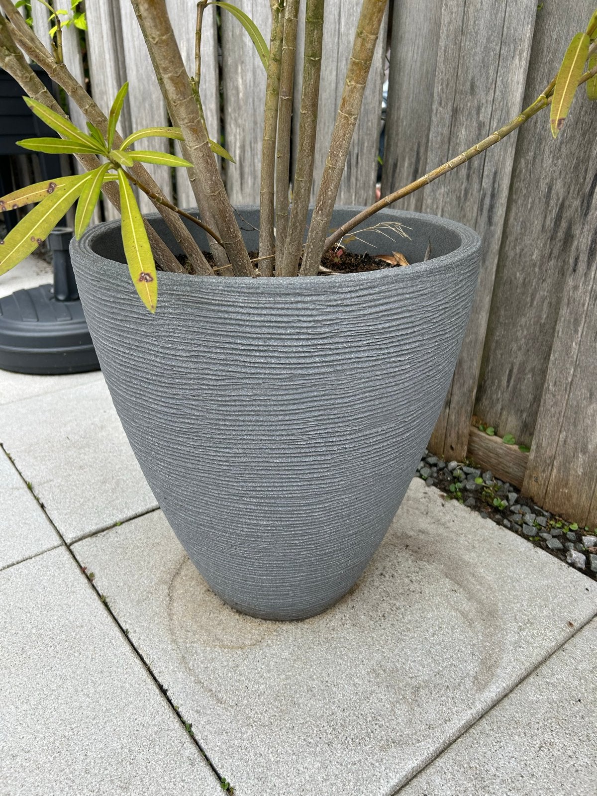 Grijze kunststof 4x bloempotten, Tuin en Terras, Kunststof, Gebruikt, Rond, Binnen