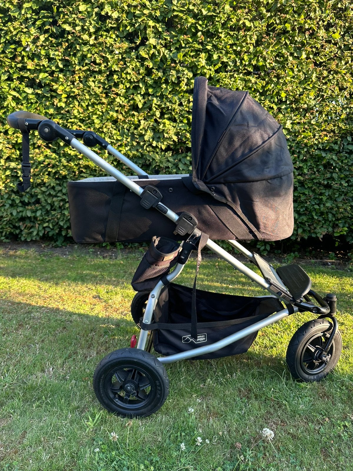 Mountain Buggy kinderwagen, Kinderen en Baby's, Luchtbanden, Zo goed als nieuw, Ophalen, Kinderwagen