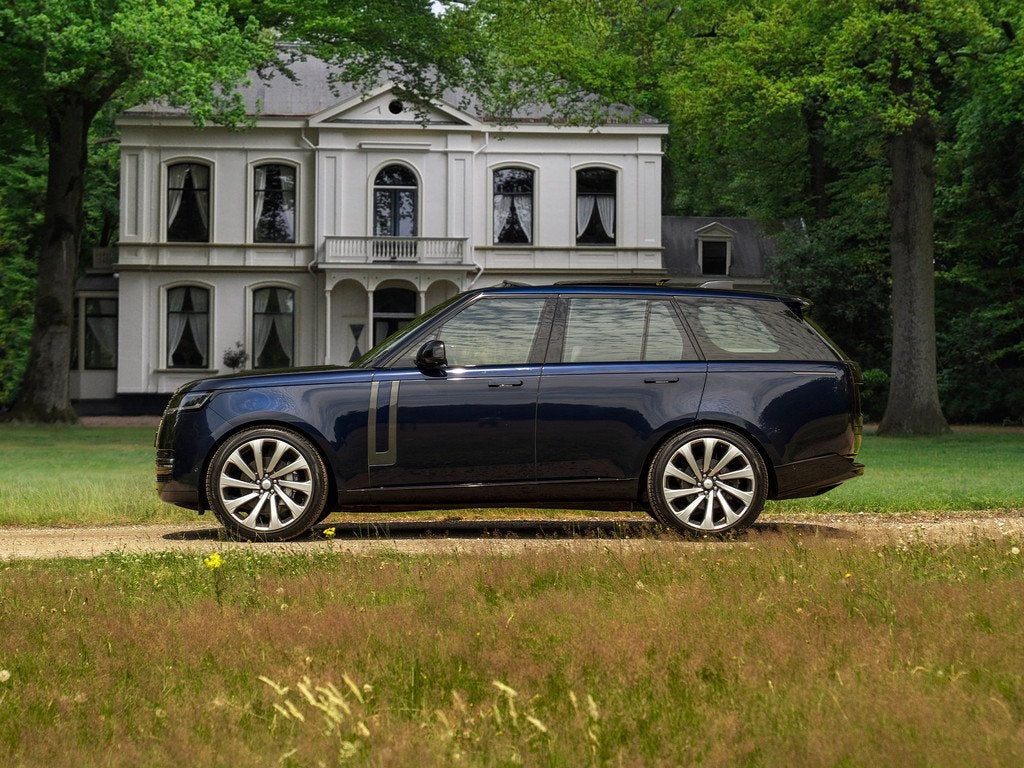 Land Rover Range Rover 3.0 D300 SE MHEV (bj 2022, automaat), Auto's, Land Rover, Automaat, Gebruikt, Adaptive Cruise Control, Blauw