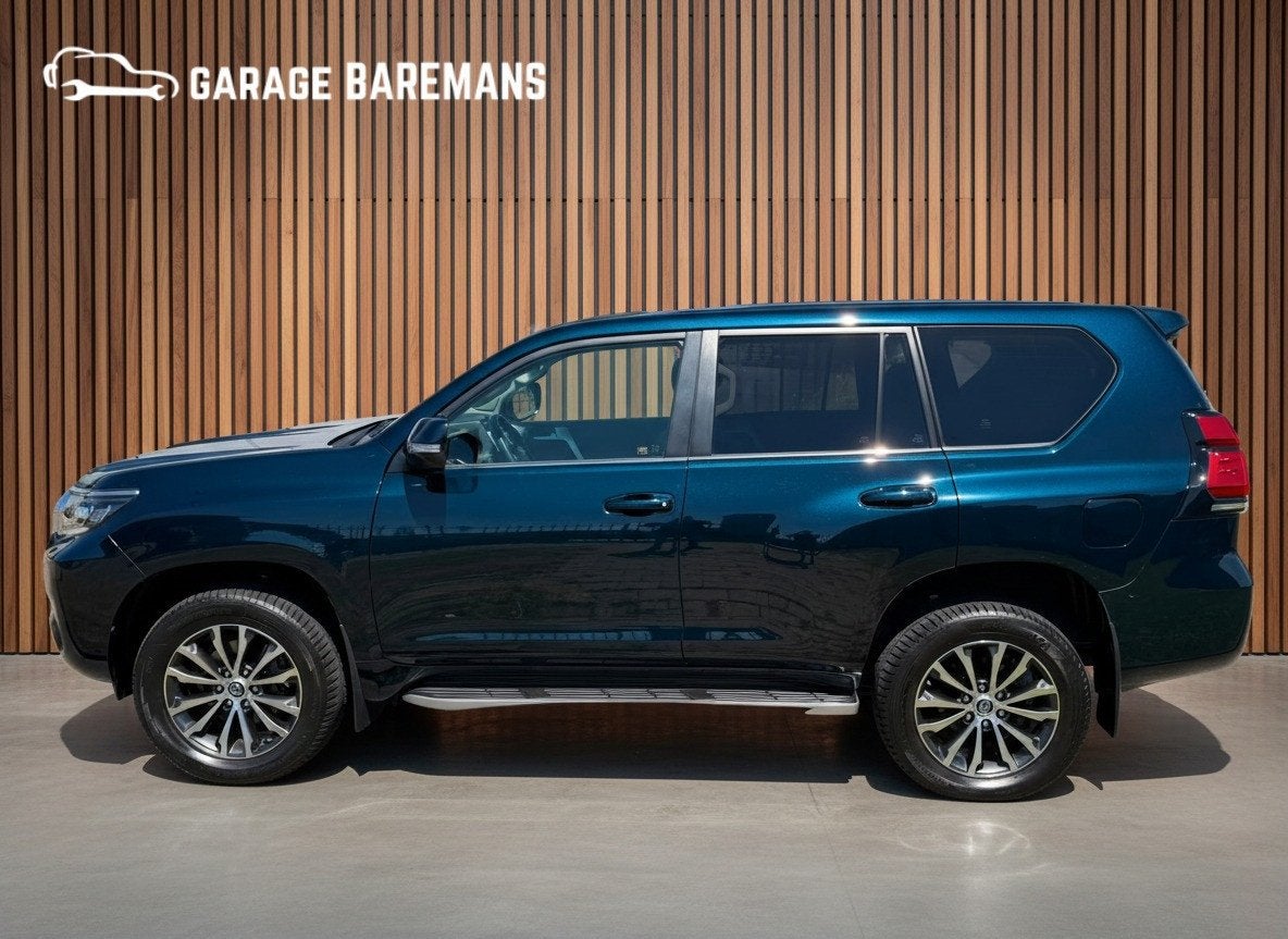 Toyota Land Cruiser 2.8 D-4D Professional 5p. 7100KM!, Auto's, Gebruikt, Blauw, 3000 kg, Leder