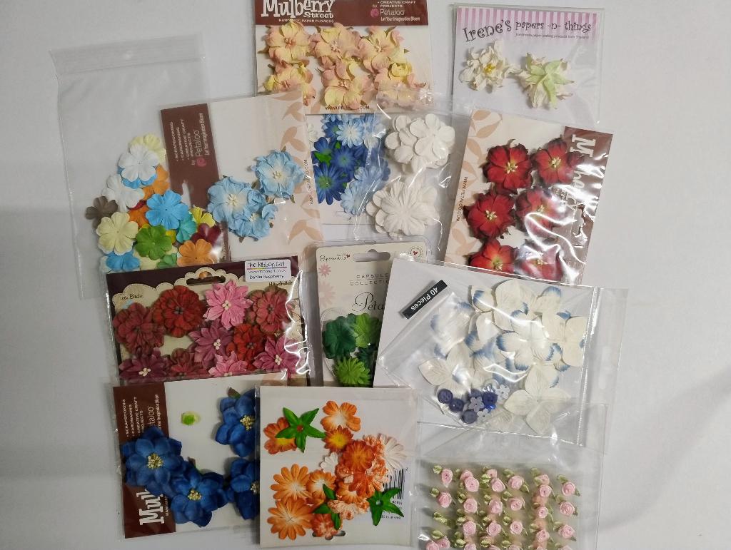 Allerlei bloemetjes voor op kaarten etc., Hobby en Vrije tijd, Kaarten | Zelf maken, Zo goed als nieuw, Overige typen, Overige thema's