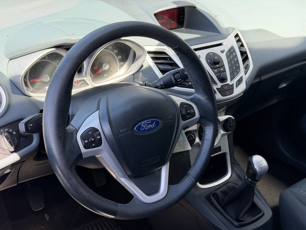 Ford Fiesta 1.25 Titanium | RIJKLAAR | Clima | 5 Deurs, Voorwielaandrijving, Stof, 82 pk, Origineel Nederlands