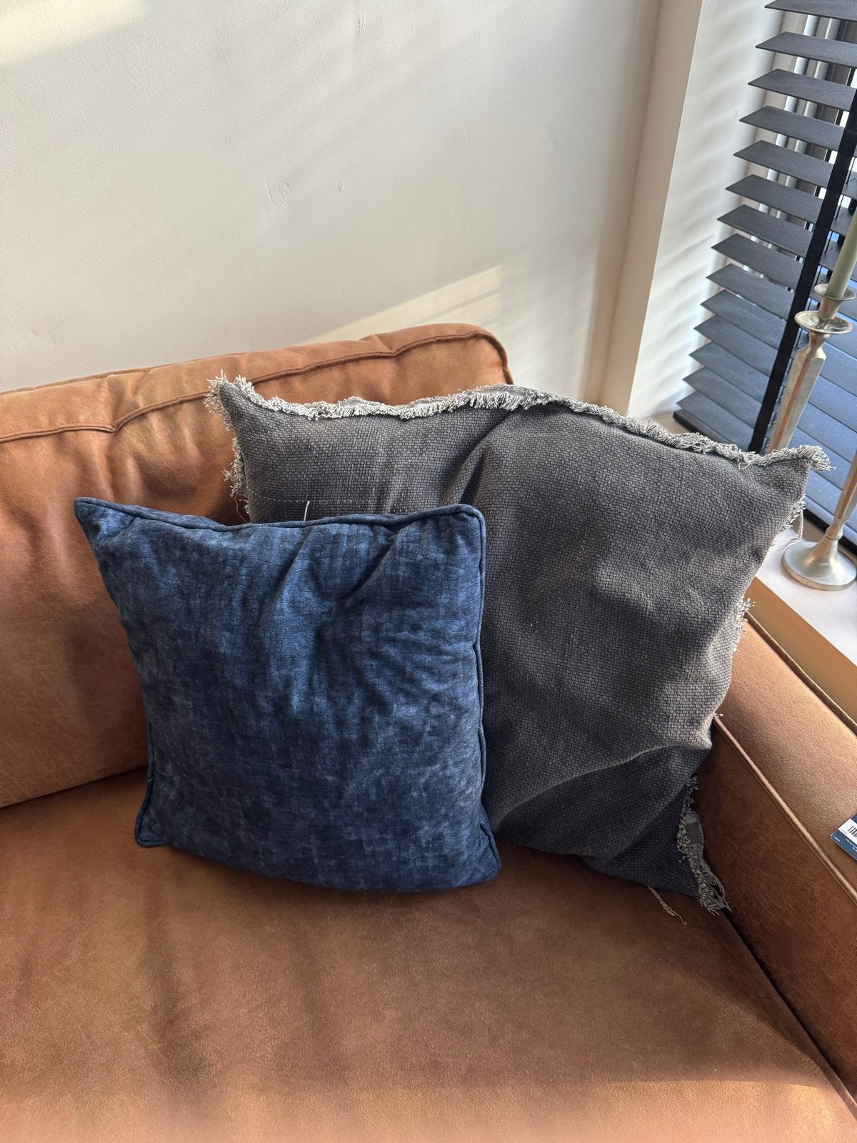 4 sierkussens van Loods 5 (2 grijs, 2 donkerblauw), Ophalen, Overige merken, Gebruikt, Meerkleurig