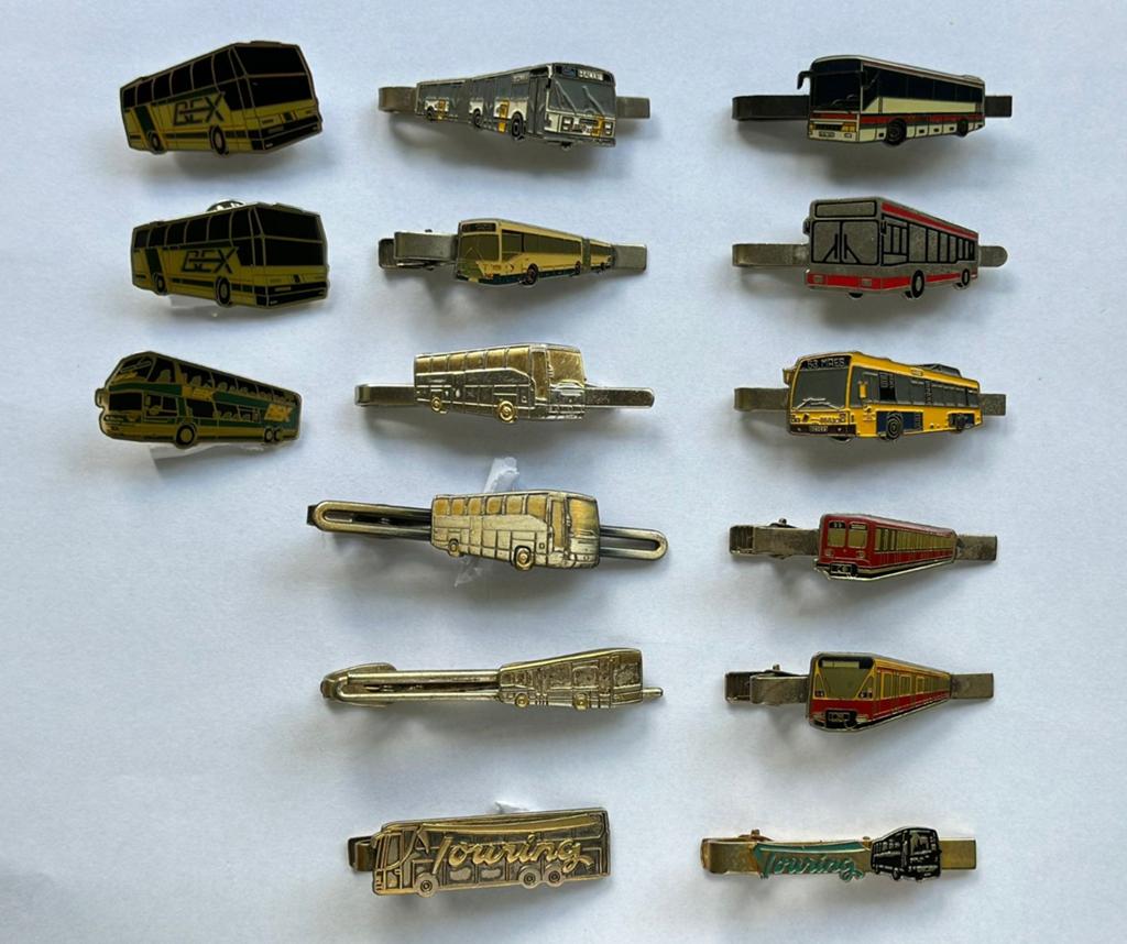 Dasspelden bussen, Verzamelen, Ophalen of Verzenden, Gebruikt, Transport, Speldje of Pin