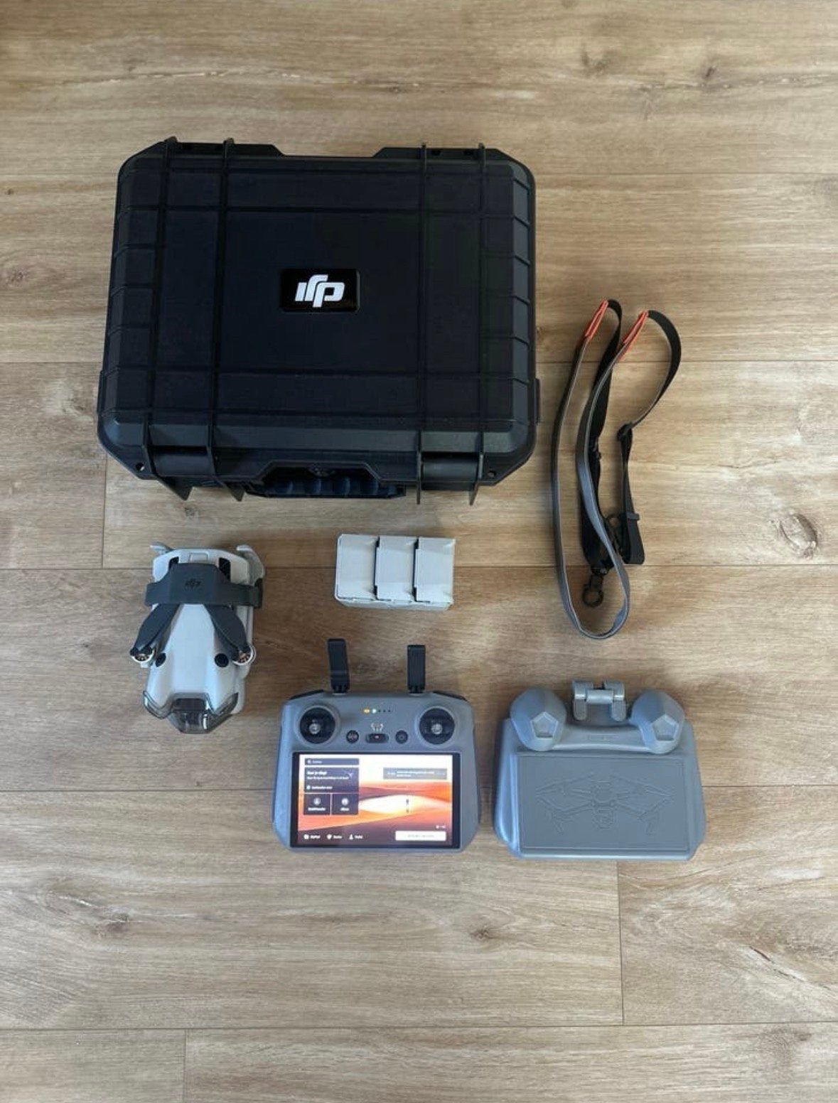 DJI Mini 4 Pro Fly More Combo met Smart Controller, Ophalen, 30 tot 45 minuten, Cameradrone, Extra accu('s)