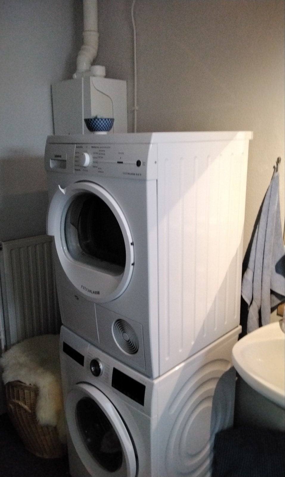 Te koop wasdroger  €75.00, Ophalen, 6 tot 8 kg, Zo goed als nieuw, 85 tot 90 cm