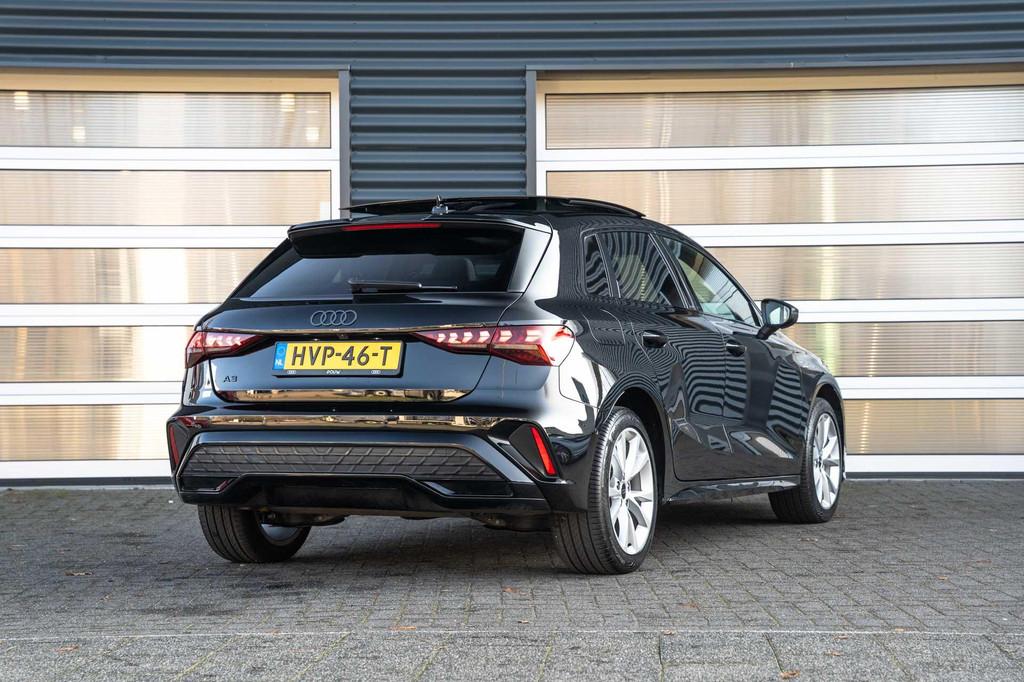 Audi A3 Sportback 40 TFSIe 204pk S Edition | Panoramadak | A, Auto's, 12 maanden, 4 cilinders, 150 min, Leder en Stof