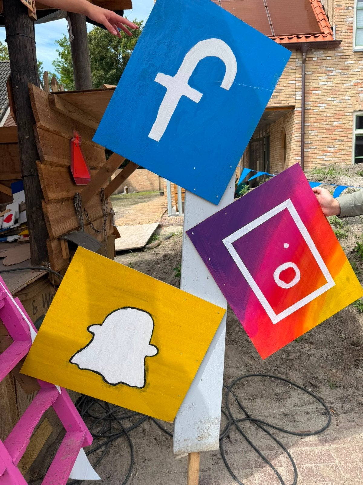 Social media decoratie, Ophalen, Versiering