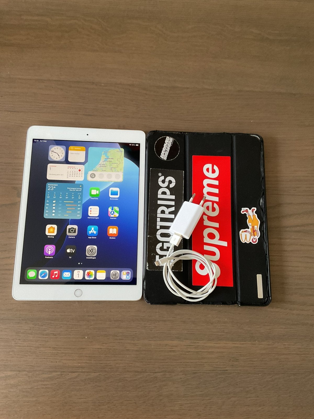 zeer  mooie  ipad  7e  generatie…a 2197…10,2 inch..puntgaaf, Computers en Software, Apple iPads, 10 inch, 32 GB, Apple iPad, Wit