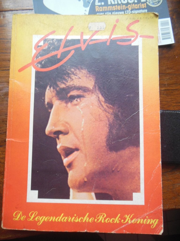 elvis presley tijdschrift naslagwerk boek rock n roll, Ophalen of Verzenden, Gebruikt, Boek, Tijdschrift of Artikel