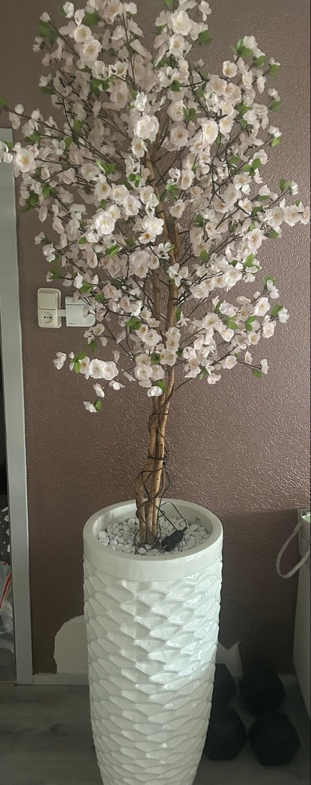 Prachtige kunstbloesem boom in witte pot, Huis en Inrichting, Binnen, Gebruikt, Ophalen of Verzenden, Wit