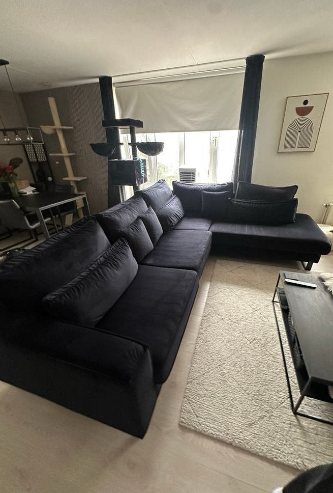 Hoekbank in zwart velvet en zwart metalen poten, Ophalen, Gebruikt, Stof