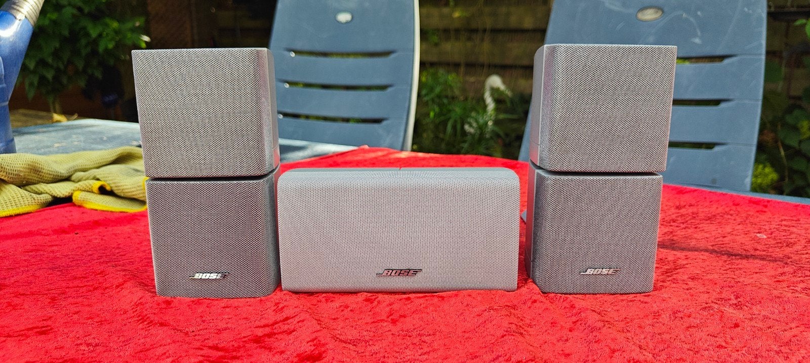 Bose dubbele Cube luidsprekers 3x met ophangbeugels, Audio, Tv en Foto, Luidsprekers, Ophalen of Verzenden, Zo goed als nieuw