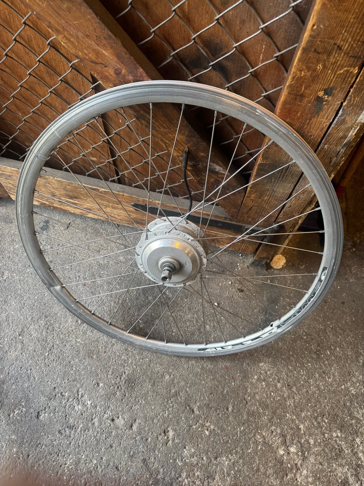 Stella voorwiel motor voor elektrische fiets, Gebruikt, Ophalen of Verzenden, Aluminium, Elektrische fiets