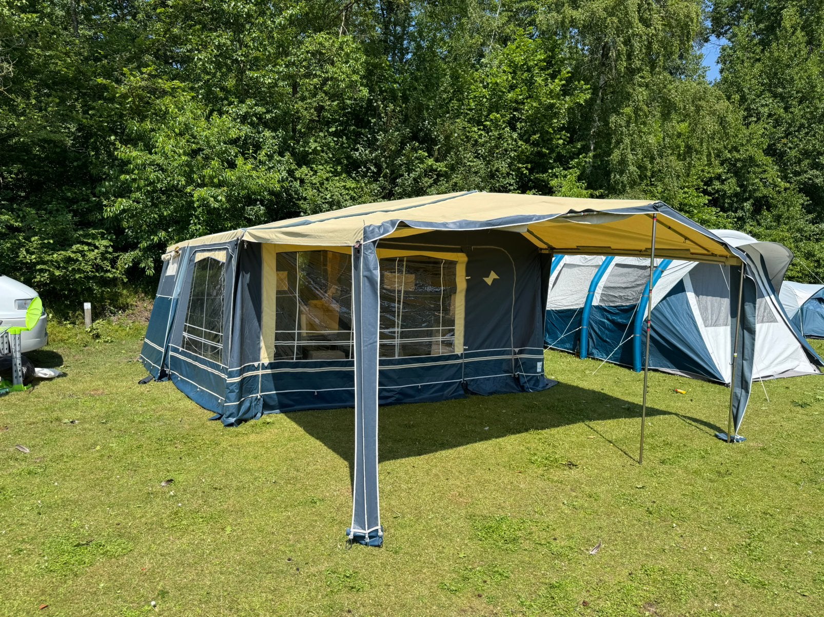 Een zeer complete vouwwagen ( 8 pers) met veel accessoires, Blauw, Aanwezig, Meer dan 6, Ophalen