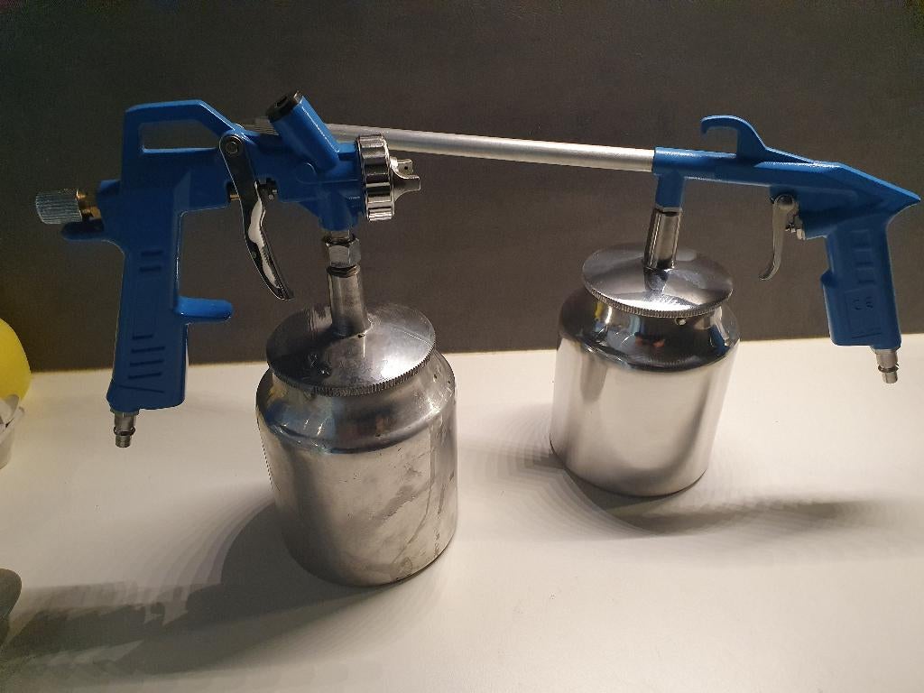 VERF SPUITEN MET TOEBEHOREN, Minder dan 5 liter, Ophalen of Verzenden, Zo goed als nieuw