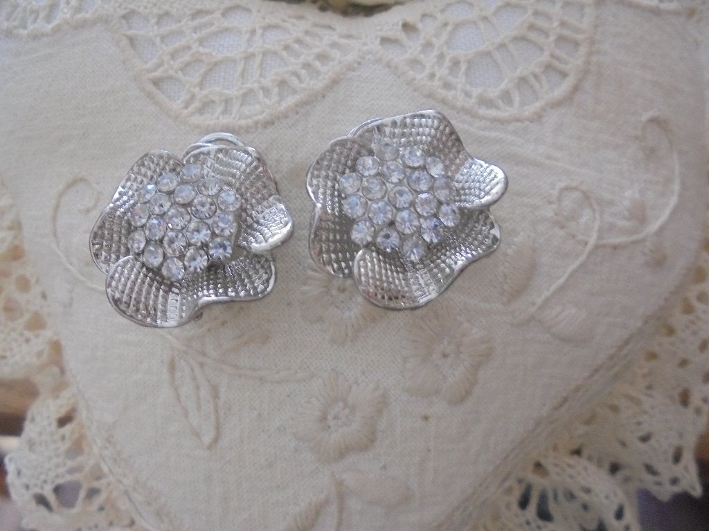 Clip son silver toned oorbellen Rhinestone, Ophalen of Verzenden, Zo goed als nieuw