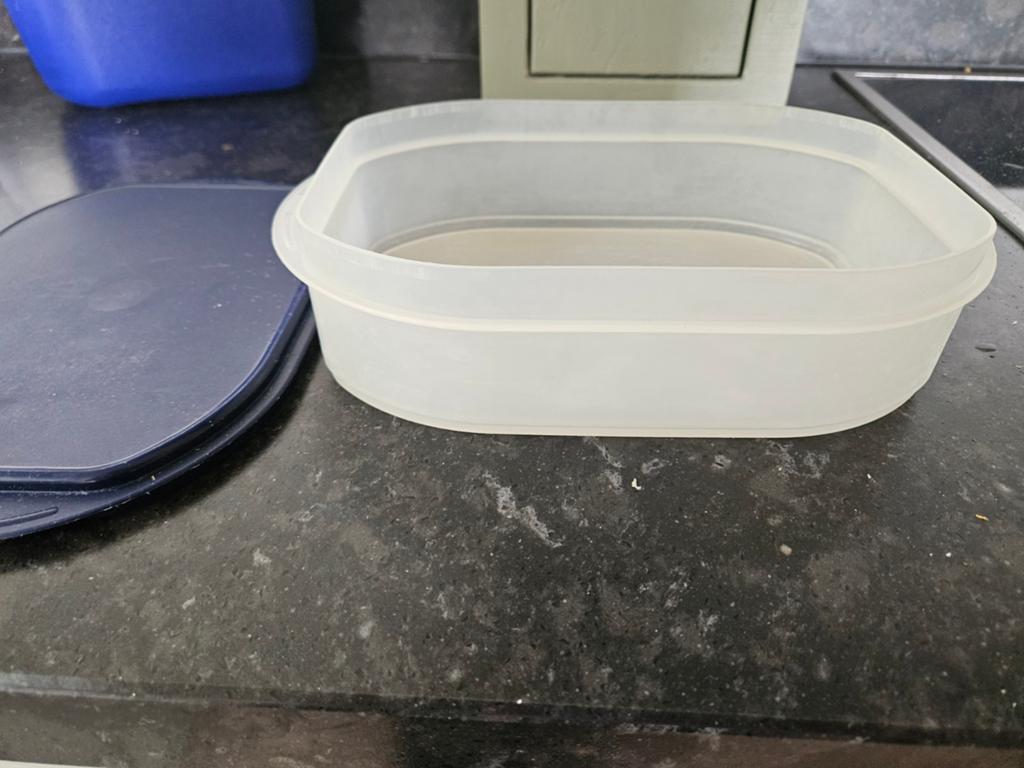 Tupperware kaasdoos / vleesdoos, Huis en Inrichting, Keuken | Tupperware, Ophalen of Verzenden, Gebruikt, Blauw, Bak of Kom