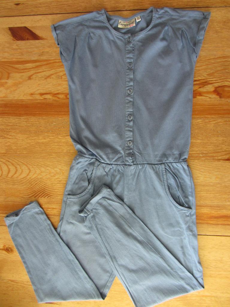 Blauwe jumpsuit Europe Kids maat 122-128, Kinderen en Baby's, Kinderkleding | Maat 128, Gebruikt, Meisje, Overige typen, Ophalen of Verzenden