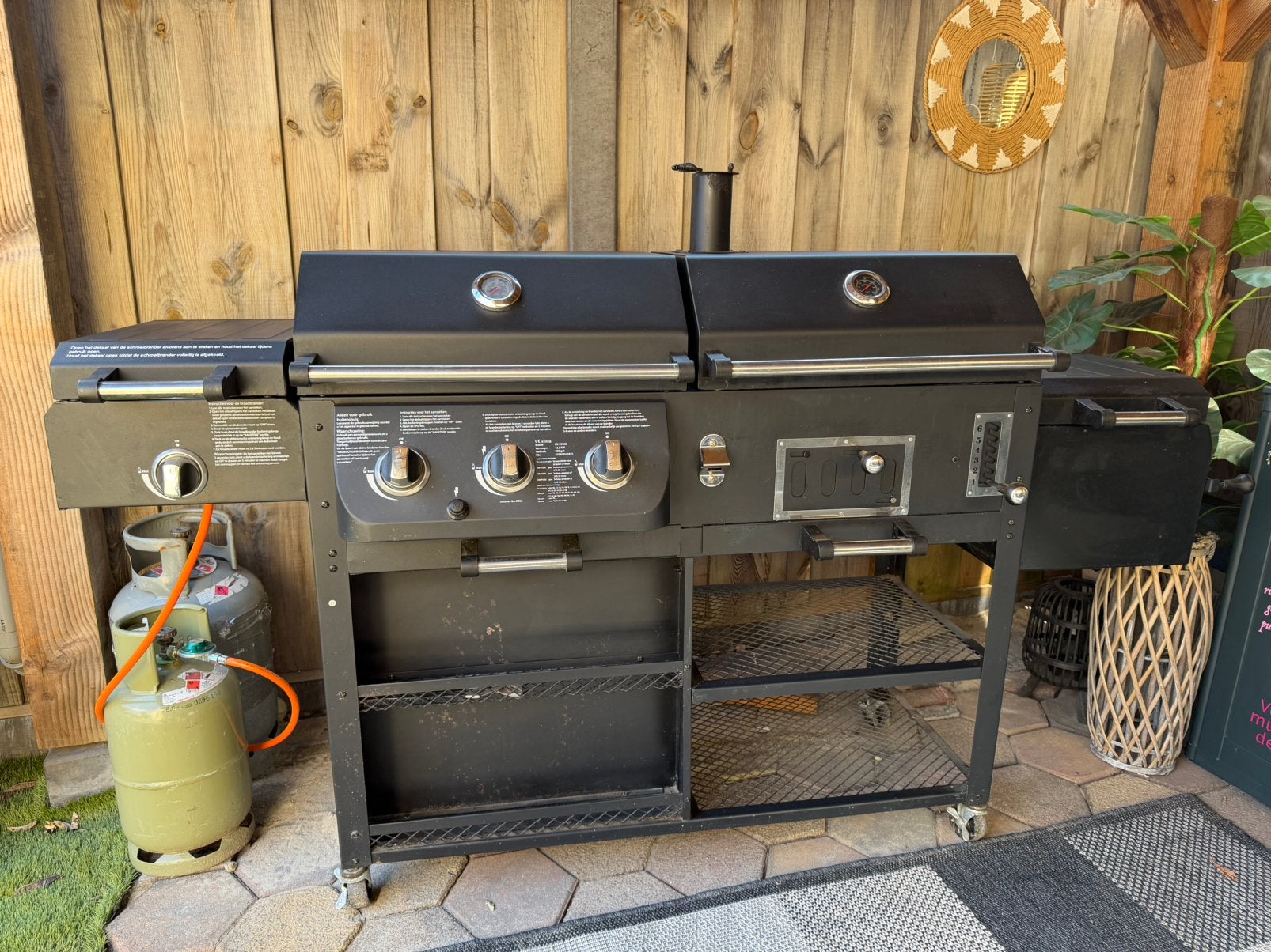 Buitenkeuken BBQ Gas Houtskool Rookruimte Vleesschroeier, Ophalen, Gebruikt