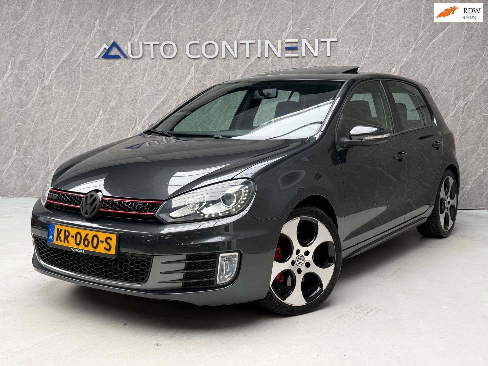 Volkswagen Golf 2.0 TSI GTI DSG / Onderhouden / Schuifdak /, Auto's, Euro 5, Gebruikt, Zwart, 4 cilinders
