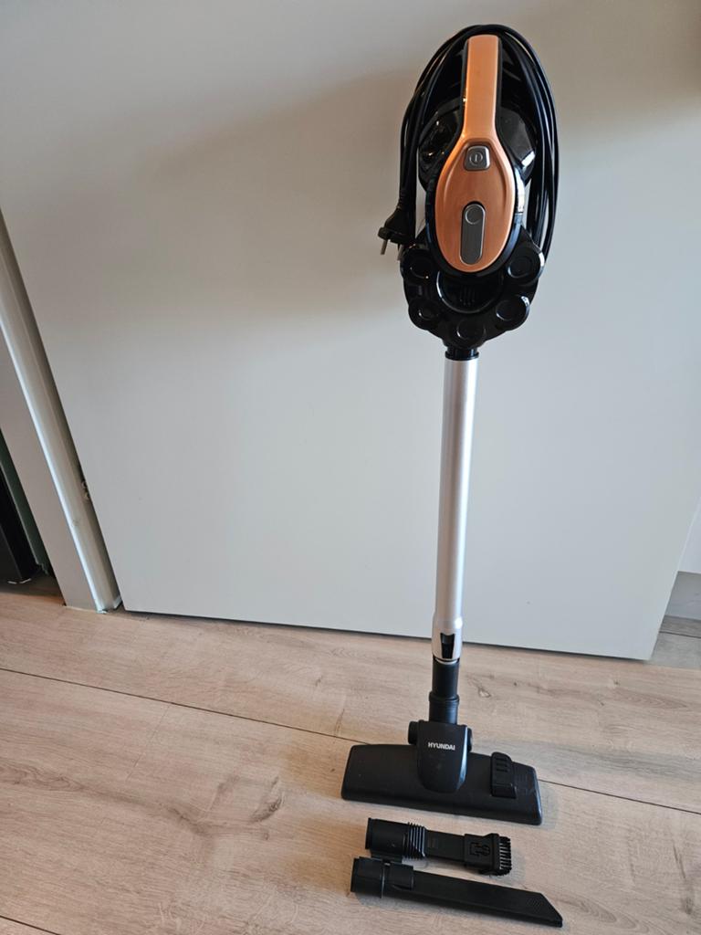 Hyundai Steelstofzuiger met accessoires - Zo goed als nieuw, Overige merken, Zo goed als nieuw, Reservoir, Steelstofzuiger