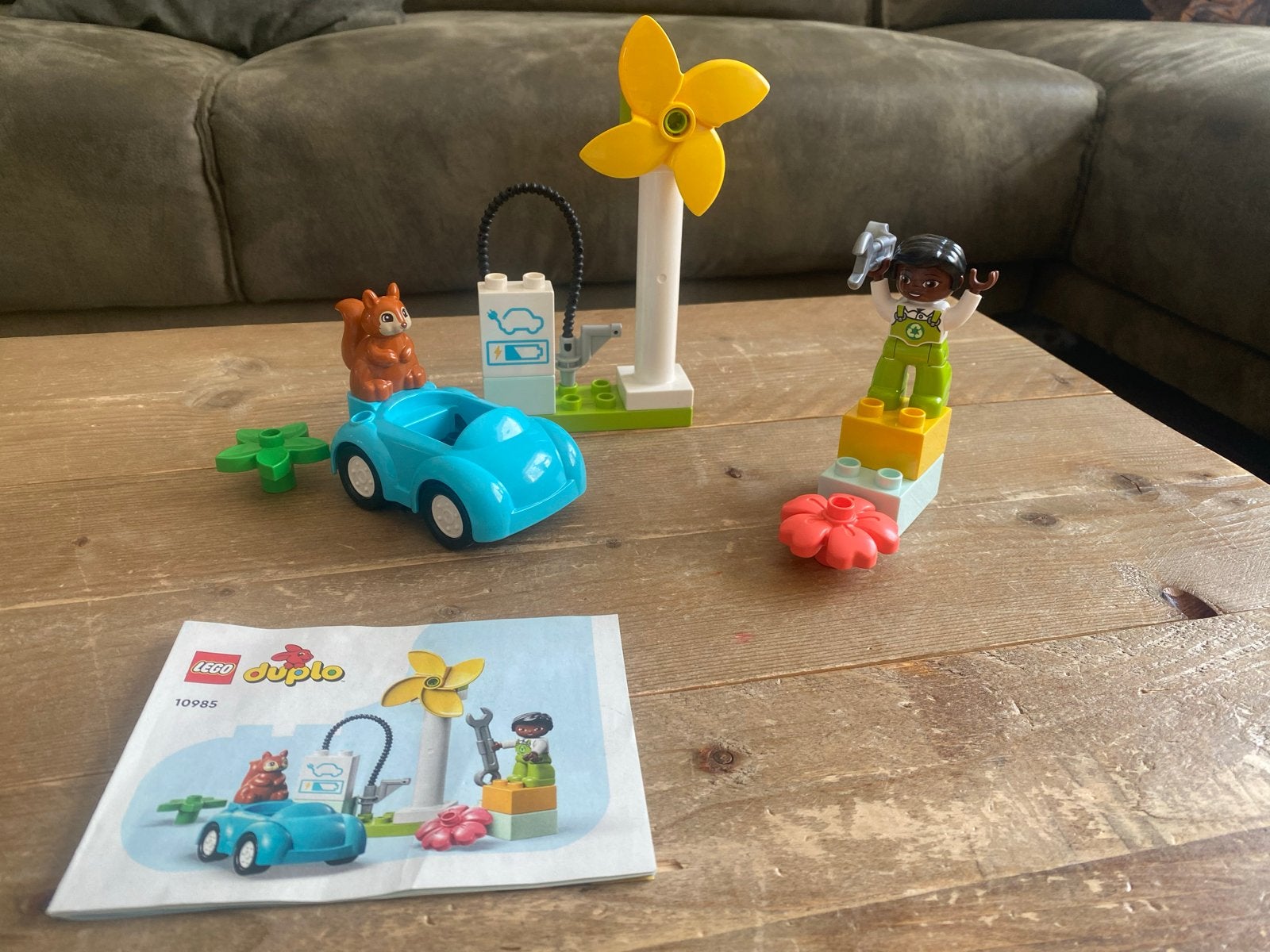 Lego Duplo 10985 Windmolen en elektrische auto, Ophalen of Verzenden, Zo goed als nieuw, Compleet, Duplo