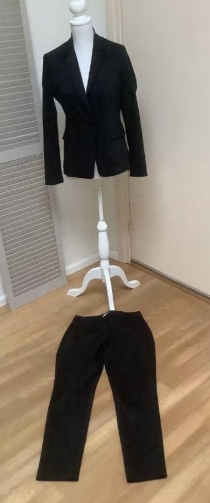 Mooi zwart Steps pak maat 38 // ZGAN, Kleding | Dames, Ophalen of Verzenden, Zo goed als nieuw, Maat 38/40 (M), Zwart