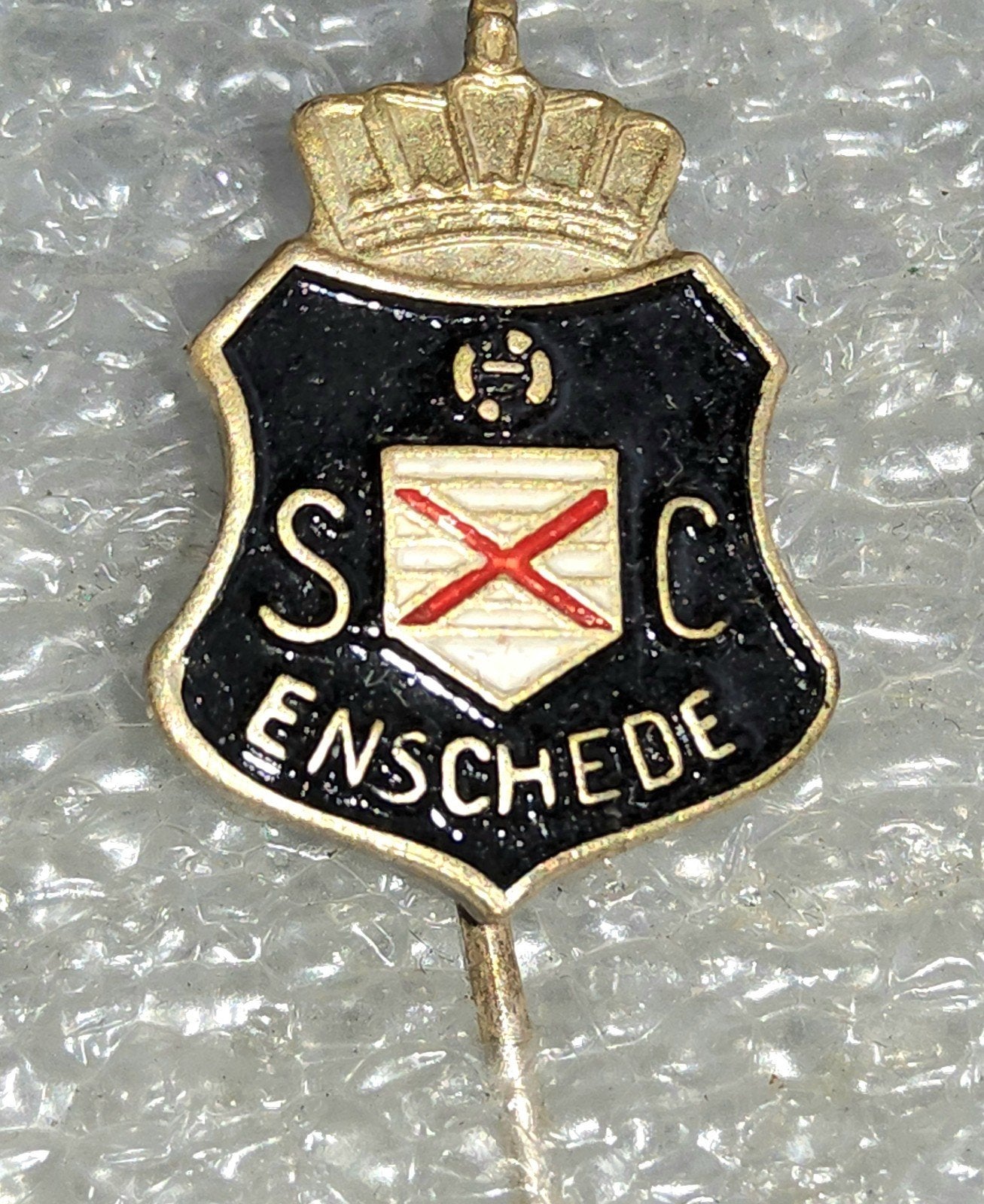 Vintage Speldje SC Enschede Voetbalclub, Ophalen of Verzenden, Gebruikt, Sport, Speldje of Pin