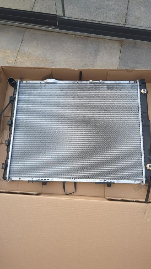 W124 radiateur 300TD, Auto-onderdelen, Motor en Toebehoren, Ophalen of Verzenden, Nieuw