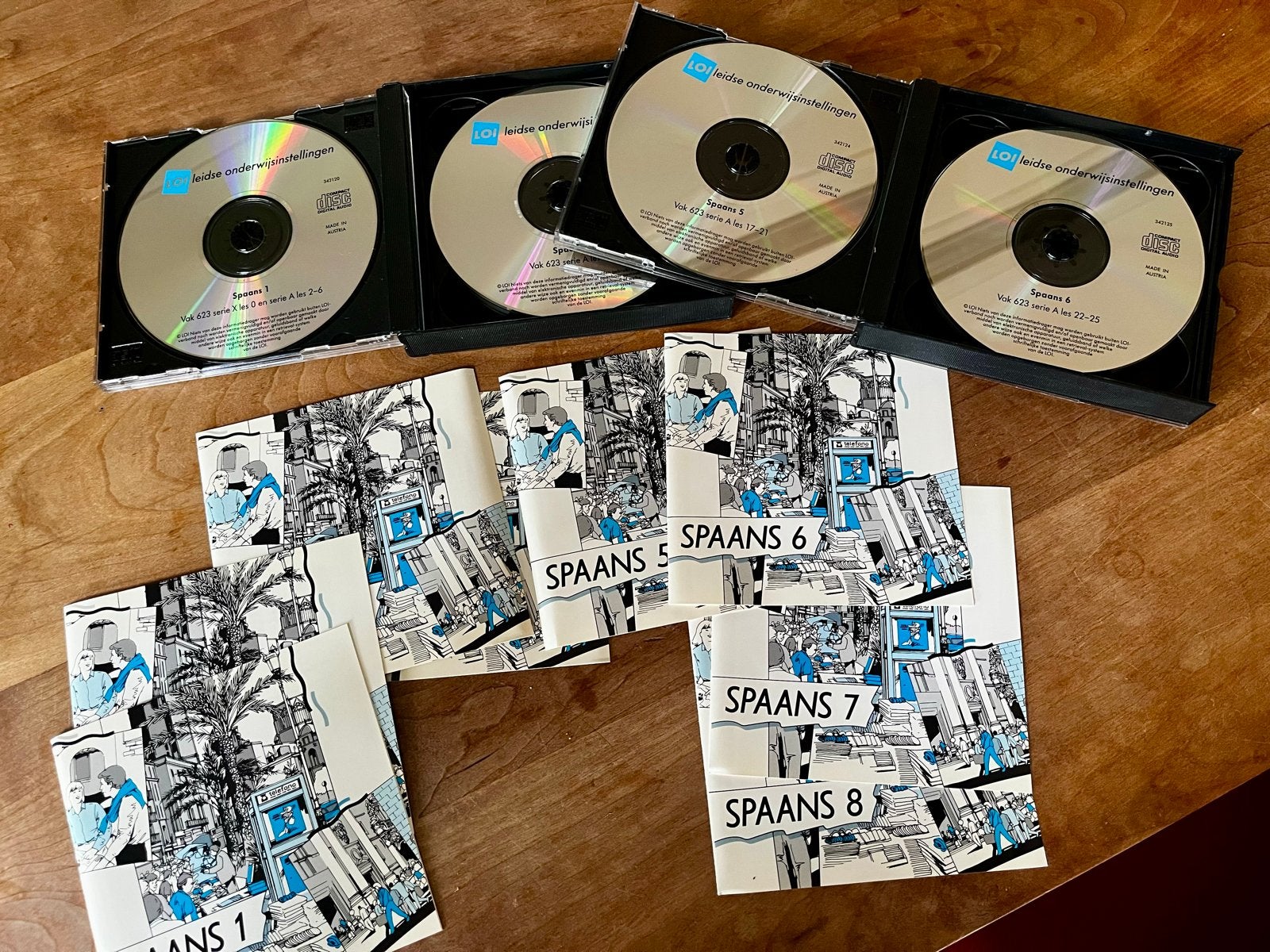LOI Cursus Spaans met 8 Audio CD's, Ophalen of Verzenden, Zo goed als nieuw, Non-fictie