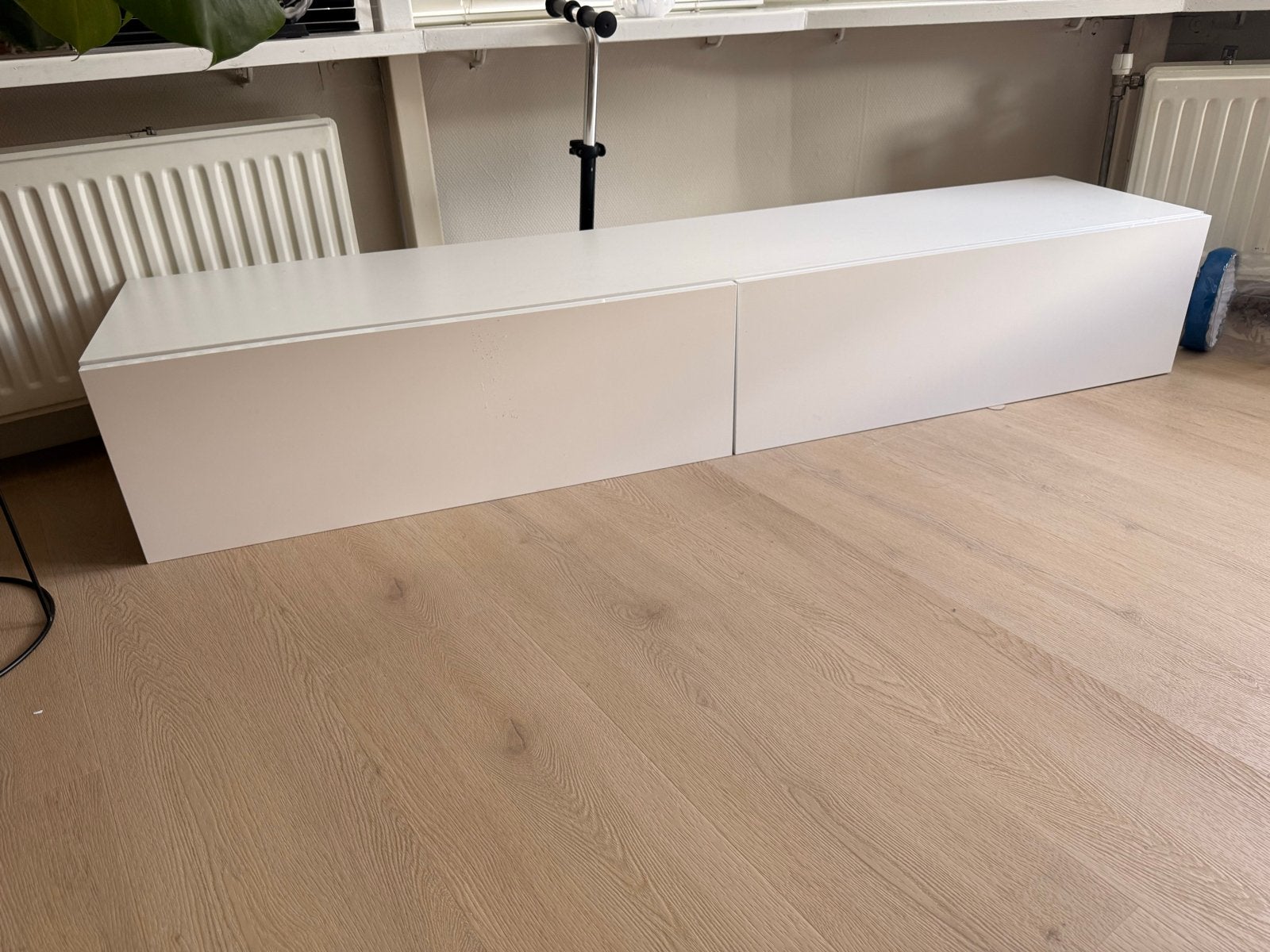 Tweedehands zwevend TV-meubel Meubella 'Palm' 180cm, Ophalen, Gebruikt, 150 tot 200 cm