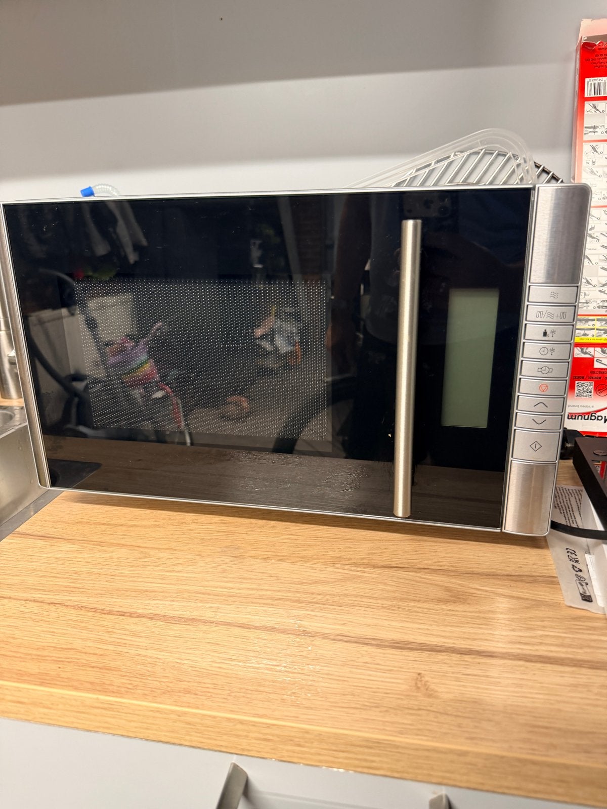 Combimagnetron met grill en hete lucht functie, Ophalen, Combimagnetron, Gebruikt, 60 cm of meer