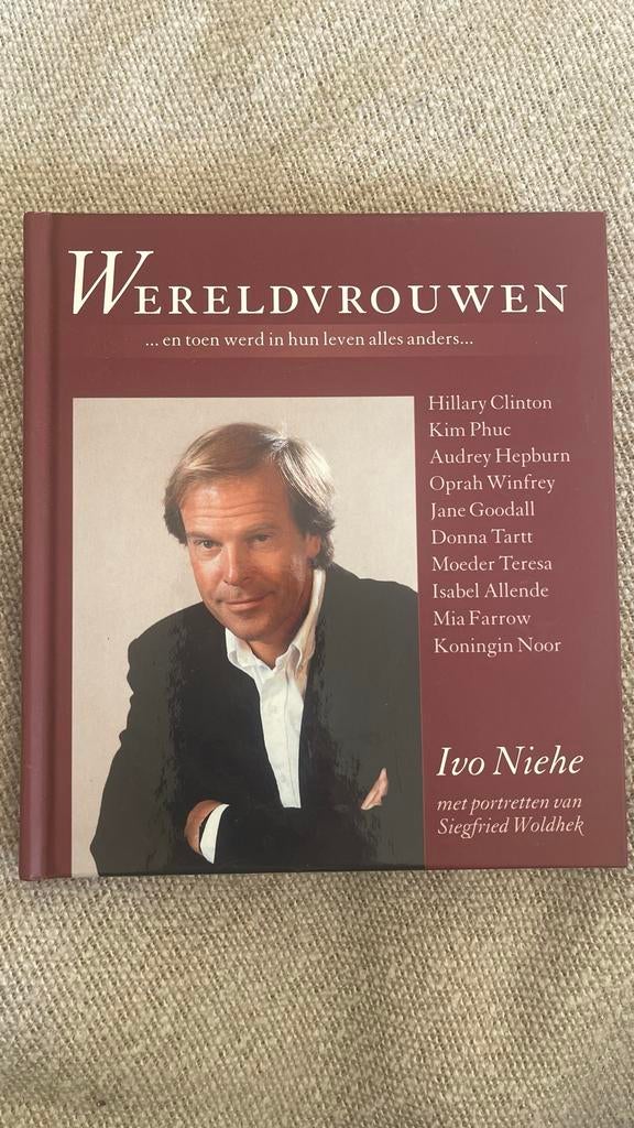 Wereldvrouwen - Ivo Niehe (met portretten van Siegfried Wold, Ophalen, Zo goed als nieuw, Overige
