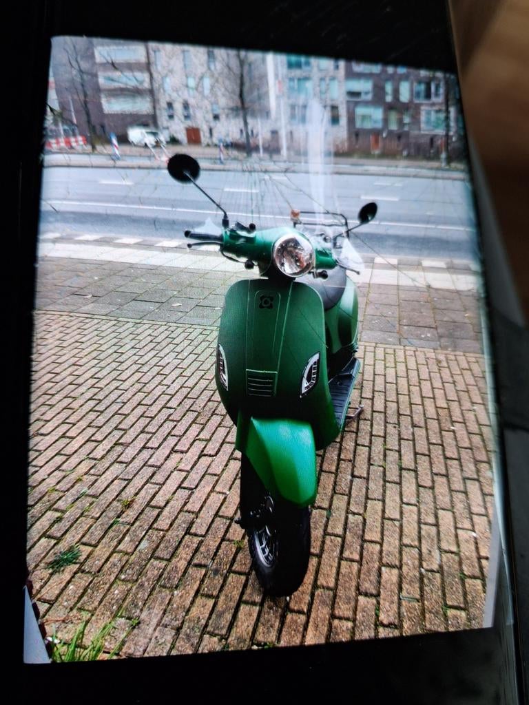 Te koop aangeboden vespa b jaar 2018 heel goed als werk, Fietsen en Brommers, Ophalen, Zo goed als nieuw